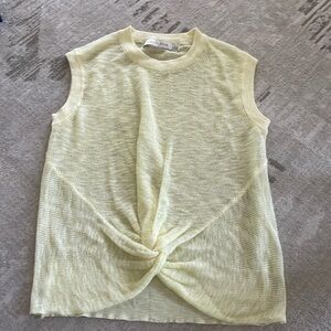 Bishop and young small yellow top